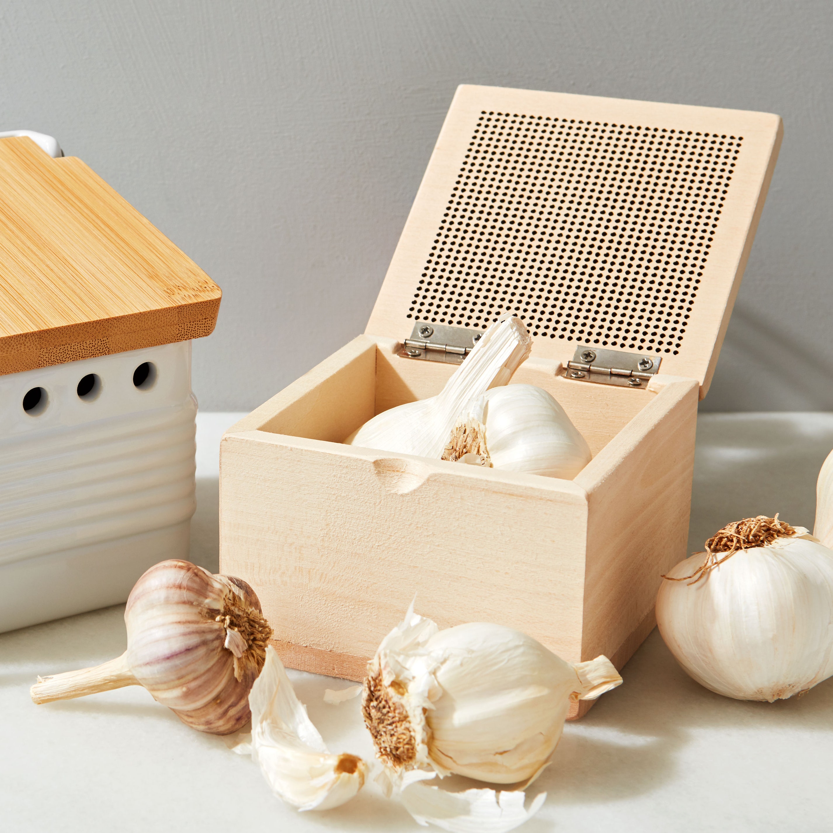 The Best Garlic Keepers for Allium Lovers | Epicurious