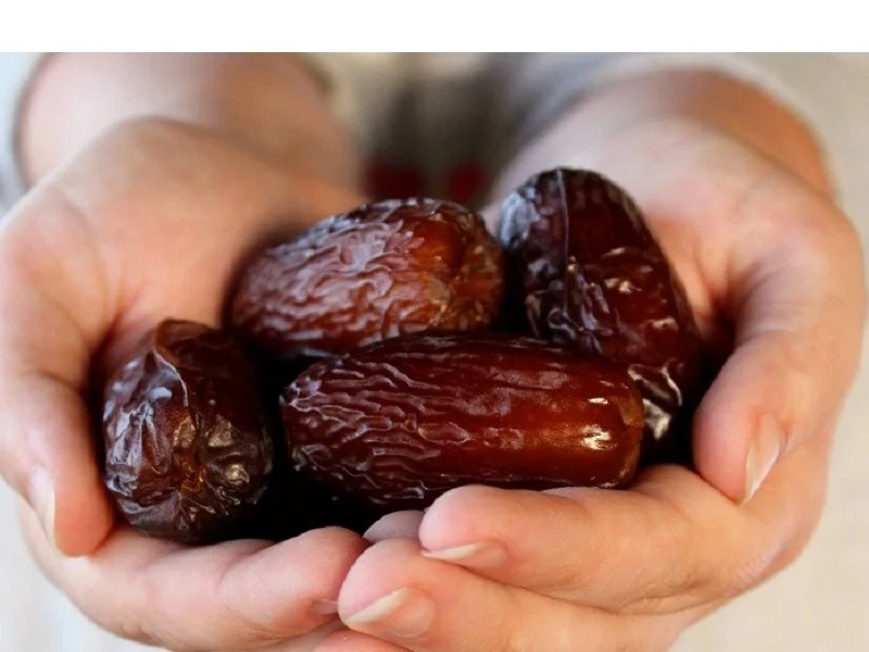 How Many Dates To Eat Per Day? Should I Eat 3 Dates A Day? - Beneficially