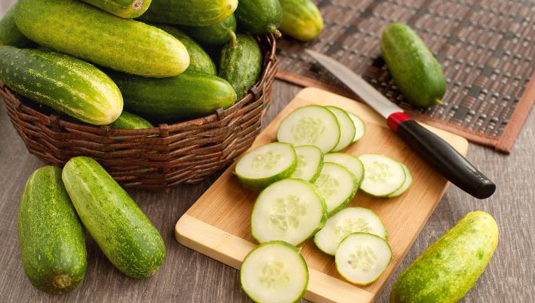 7 Benefits of eating cucumber | HealthShots