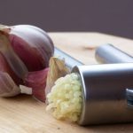 garlic-press