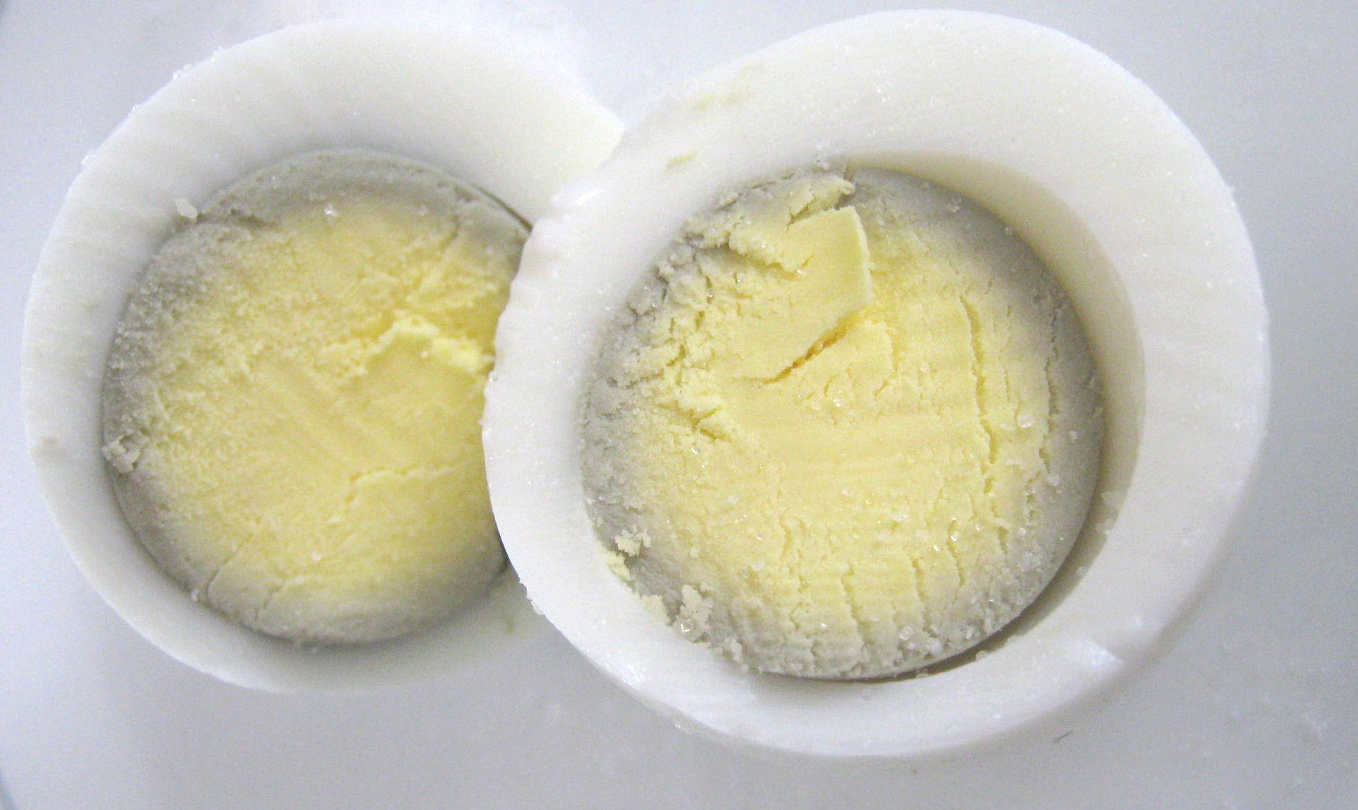Quick Tip: Hard Boiled Eggs (without that gray-green ring around the yolk) – Diane's Food Blog