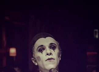 Leo Sayer: The Curly-Haired Icon Who Conquered the UK Charts