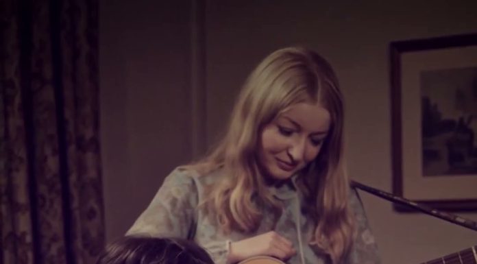 Mary Hopkin: The Welsh Schoolgirl Who Dethroned The Beatles
